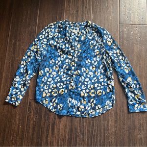 Finn & Grace Womens S Blouse Blue 100% Polyester Light Drapey.